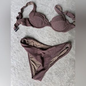 Vetchy women’s bikini set in brown gold